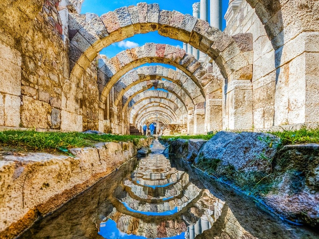Agora